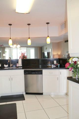 1690 NE 191st Street 408-1, Miami, FL 33179