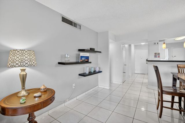 1690 NE 191st Street 408-1, Miami, FL 33179