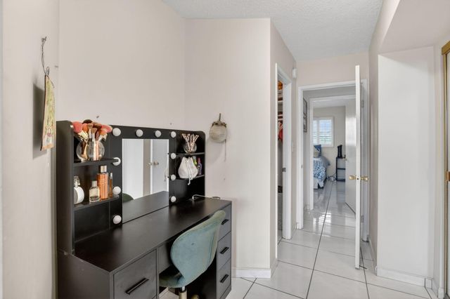 1690 NE 191st Street 408-1, Miami, FL 33179