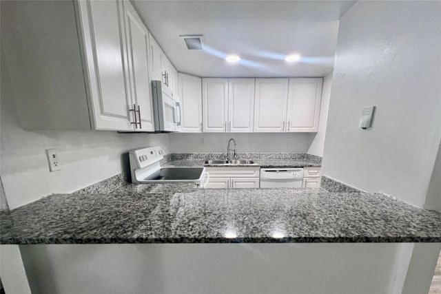 17350 NW 68th Avenue 300-419, Hialeah, FL 33015