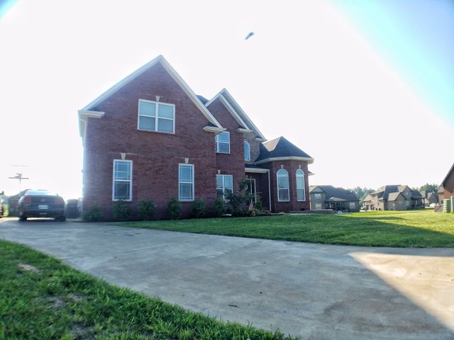 3145 Randle Brothers Ln, Clarksville, TN 37043
