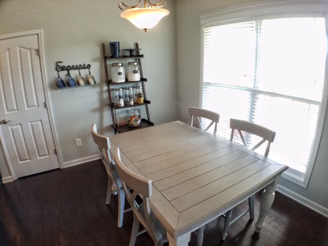 3145 Randle Brothers Ln, Clarksville, TN 37043