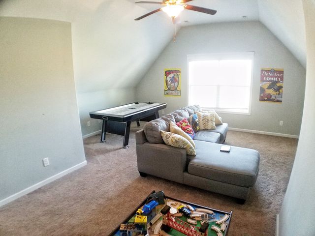 3145 Randle Brothers Ln, Clarksville, TN 37043