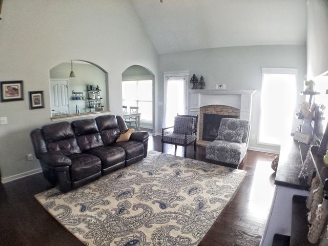 3145 Randle Brothers Ln, Clarksville, TN 37043