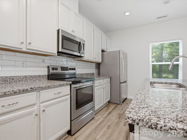 1609 Ronald Street, Charlotte, NC 28216