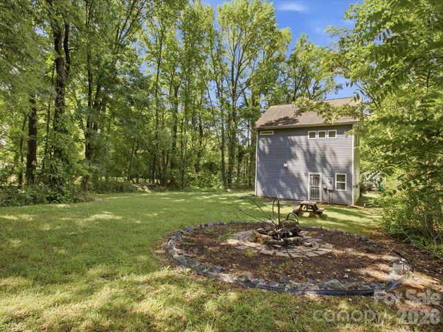 1609 Ronald Street, Charlotte, NC 28216