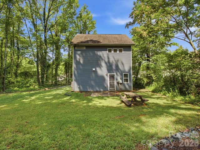 1609 Ronald Street, Charlotte, NC 28216