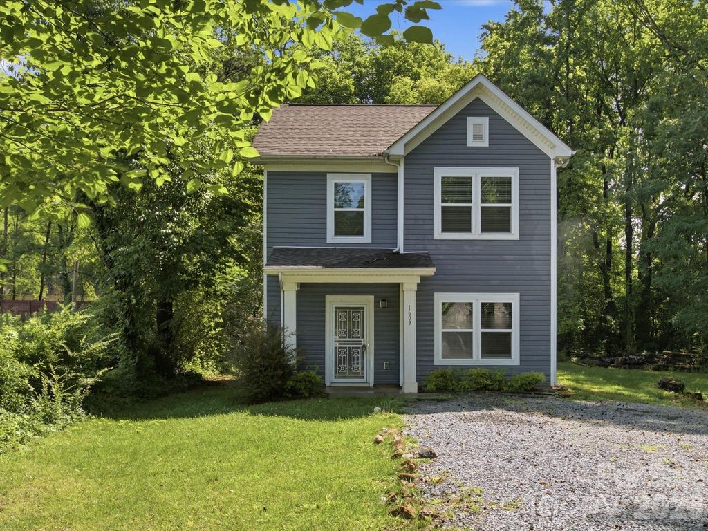 1609 Ronald Street, Charlotte, NC 28216