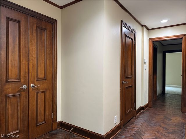 2120 Arms Drive, Girard, OH 44420