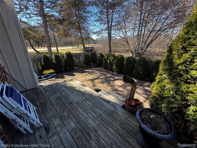 5766 Northfield Parkway 574, Troy, MI 48098