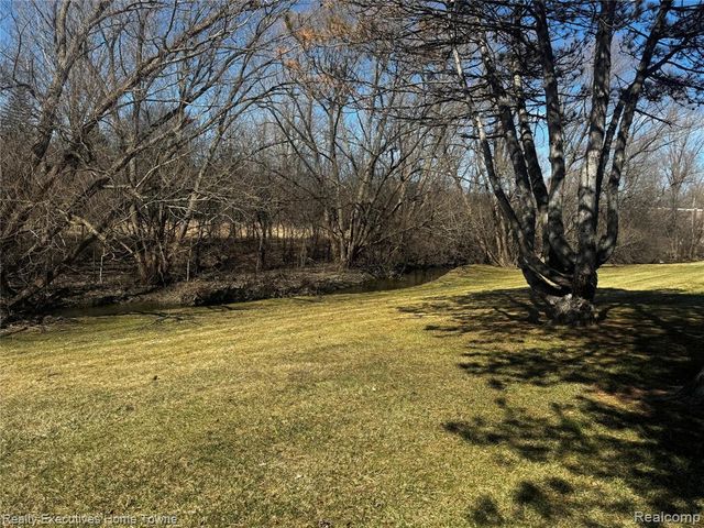 5766 Northfield Parkway 574, Troy, MI 48098