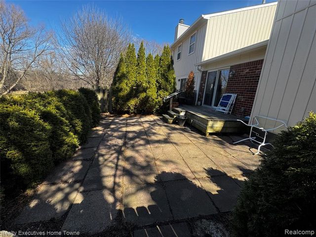 5766 Northfield Parkway 574, Troy, MI 48098