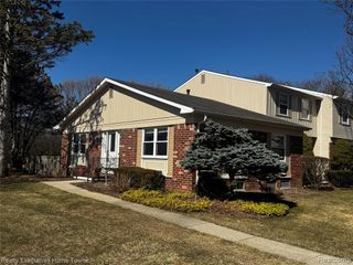 5766 Northfield Parkway 574, Troy, MI 48098