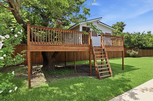 13693 Peyton Drive, Dallas, TX 75240