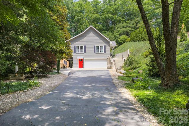153 Skyview Circle, Asheville, NC 28804