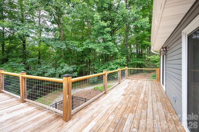153 Skyview Circle, Asheville, NC 28804