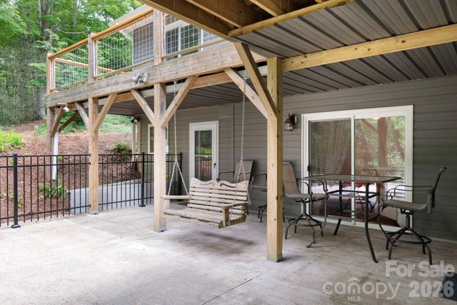 153 Skyview Circle, Asheville, NC 28804