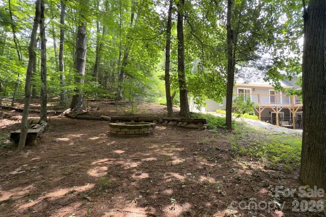153 Skyview Circle, Asheville, NC 28804