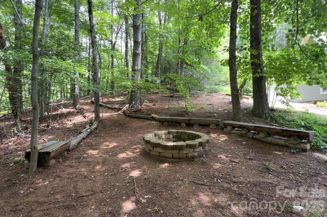 153 Skyview Circle, Asheville, NC 28804