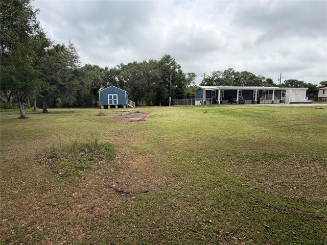 4608 Oak Drive, Brazoria, TX 77422