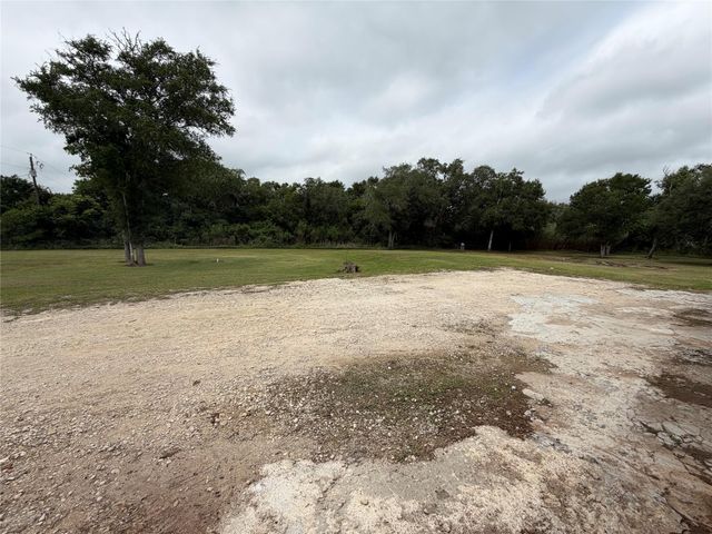 4608 Oak Drive, Brazoria, TX 77422