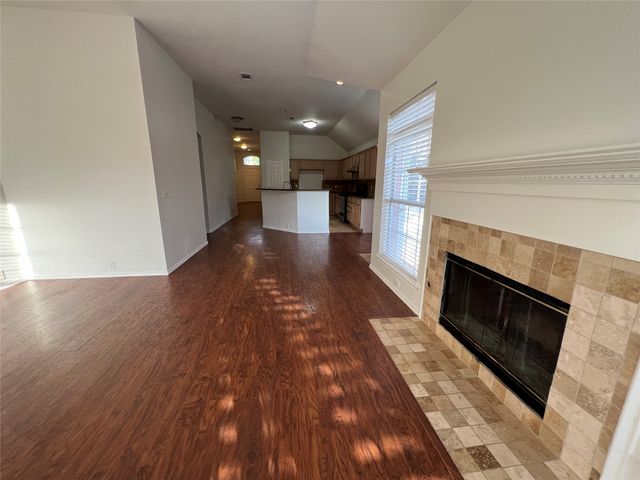 334 Touchdown Drive, Irving, TX 75063