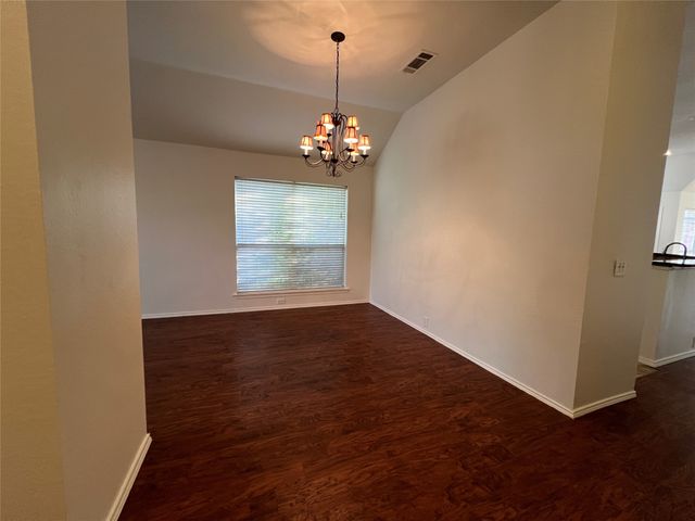 334 Touchdown Drive, Irving, TX 75063