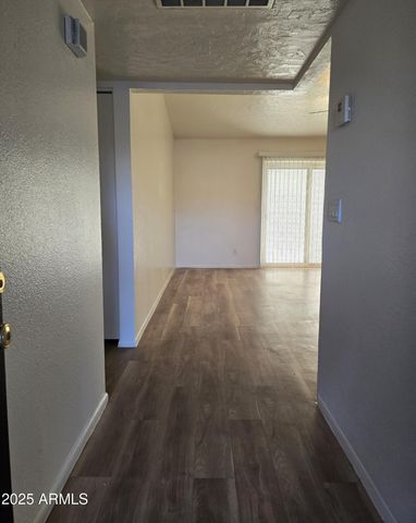 3307 W ALTADENA Avenue, Phoenix, AZ 85029