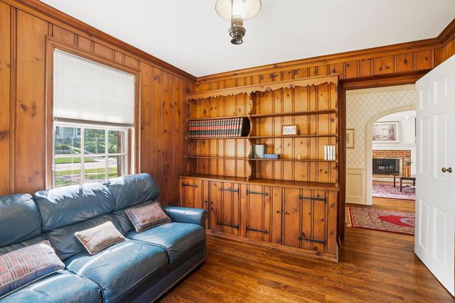 2005 N 72nd STREET, Wauwatosa, WI 53213