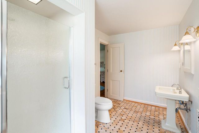 2005 N 72nd STREET, Wauwatosa, WI 53213