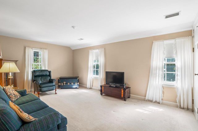 2005 N 72nd STREET, Wauwatosa, WI 53213