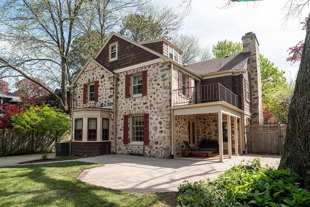 2005 N 72nd STREET, Wauwatosa, WI 53213