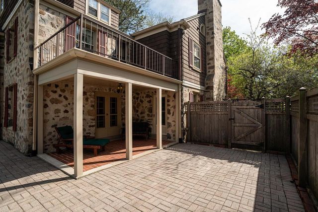 2005 N 72nd STREET, Wauwatosa, WI 53213