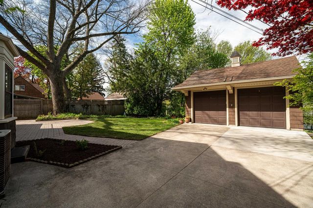 2005 N 72nd STREET, Wauwatosa, WI 53213