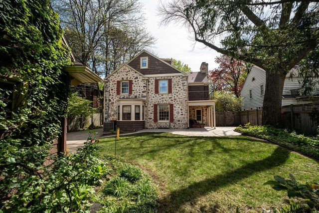 2005 N 72nd STREET, Wauwatosa, WI 53213