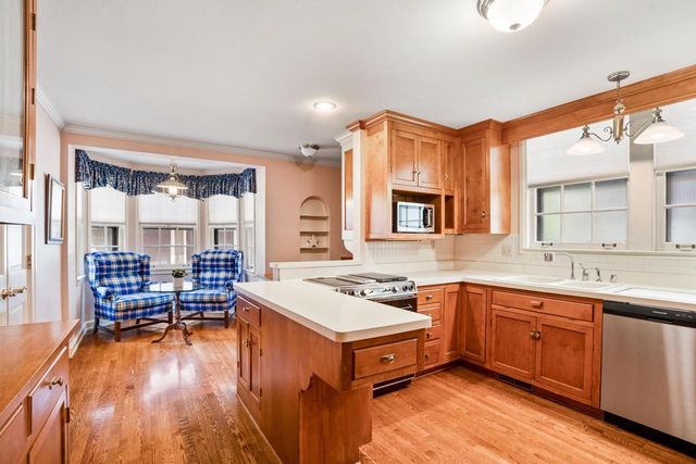 2005 N 72nd STREET, Wauwatosa, WI 53213