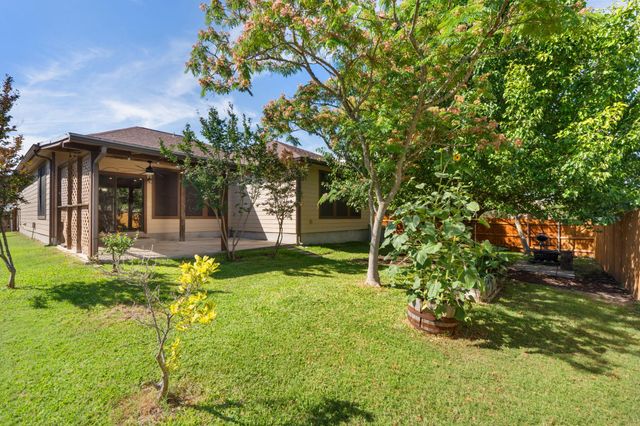 366 Matthews LN, Kyle, TX 78640