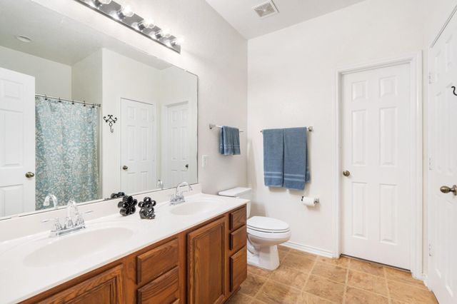 366 Matthews LN, Kyle, TX 78640