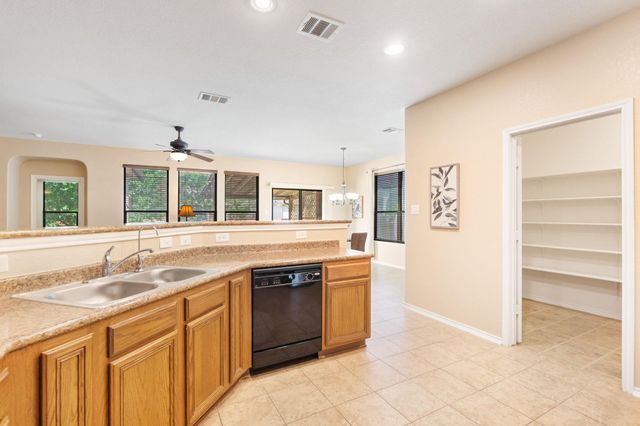 366 Matthews LN, Kyle, TX 78640