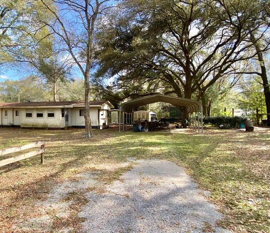 3210 Wells Avenue, Crestview, FL 32539