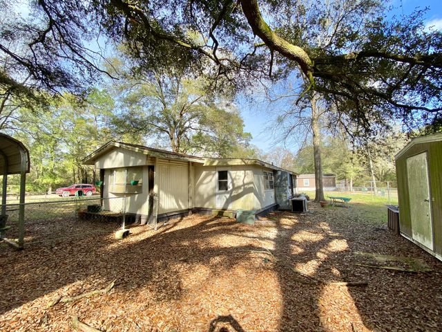 3210 Wells Avenue, Crestview, FL 32539