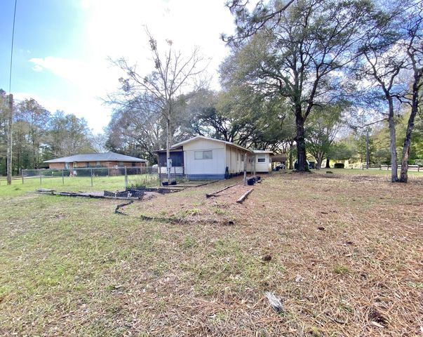 3210 Wells Avenue, Crestview, FL 32539