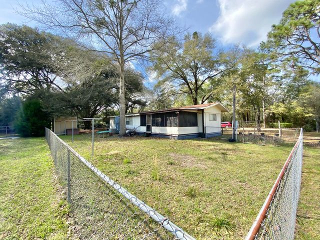3210 Wells Avenue, Crestview, FL 32539