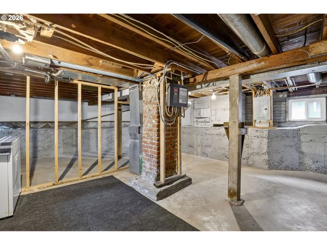 3827 Se LINCOLN St, Portland, OR 97214