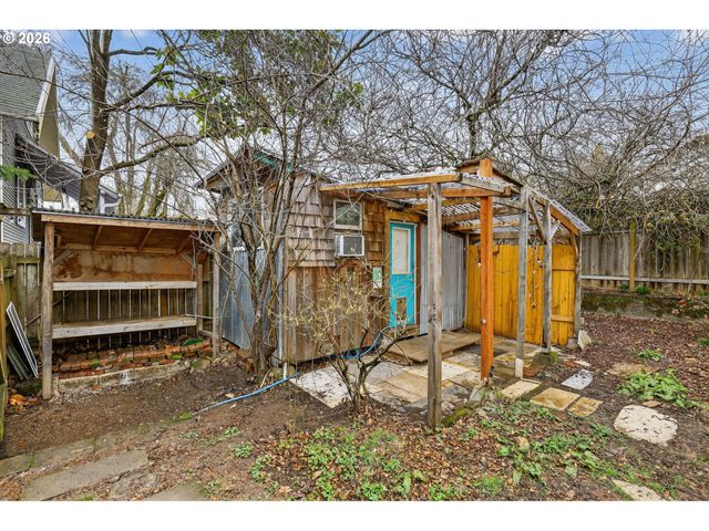 3827 Se LINCOLN St, Portland, OR 97214