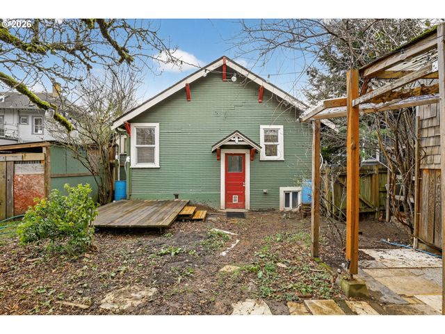 3827 Se LINCOLN St, Portland, OR 97214