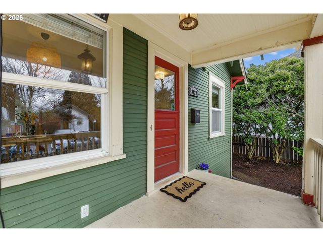 3827 Se LINCOLN St, Portland, OR 97214