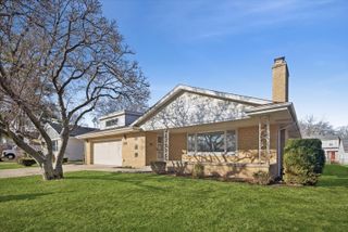 936 S Stone Avenue, La Grange, IL 60525