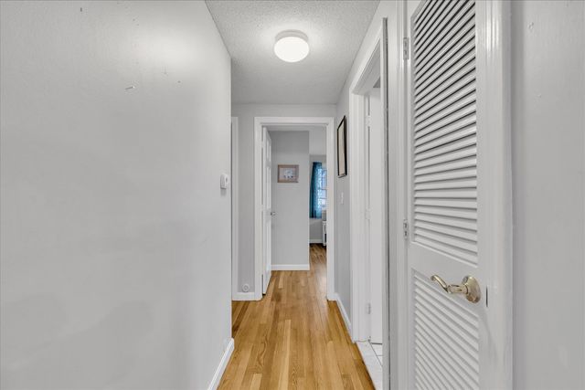 27 Lietrim Circle, Centerville, MA 02632