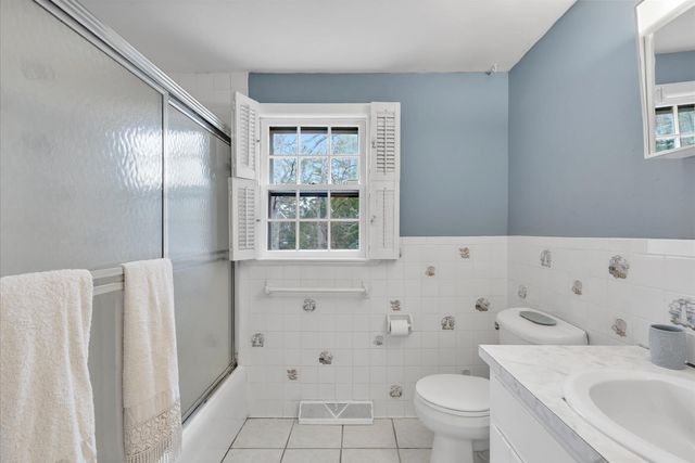 27 Lietrim Circle, Centerville, MA 02632